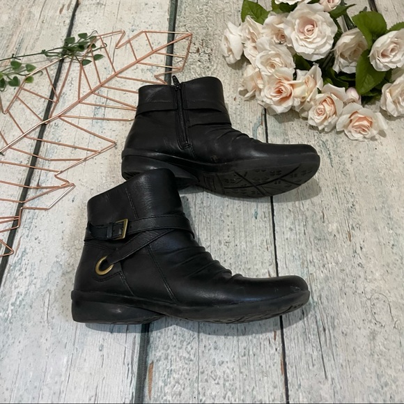 Naturalizer 7M ankle boots Cycle black leather flats zip buckle neutral Womens - Picture 3 of 10